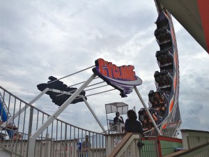 Paradise Pier - Cyclone Ride