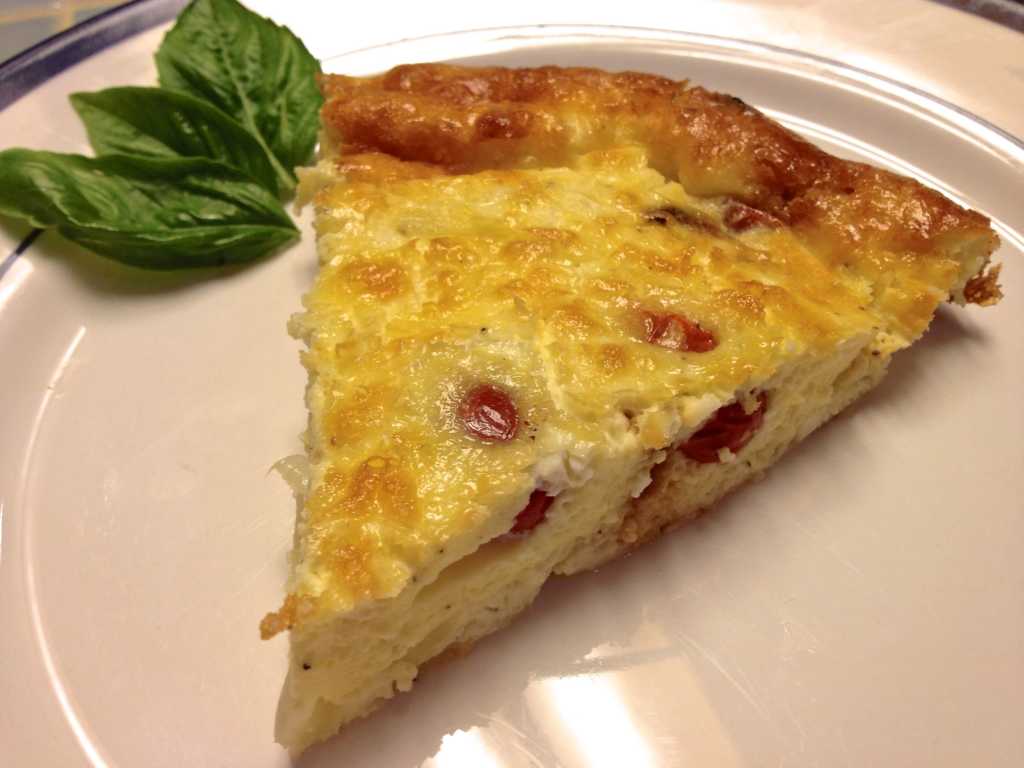 Roasted Tomato and Feta Crustless Quiche via zagleft 1