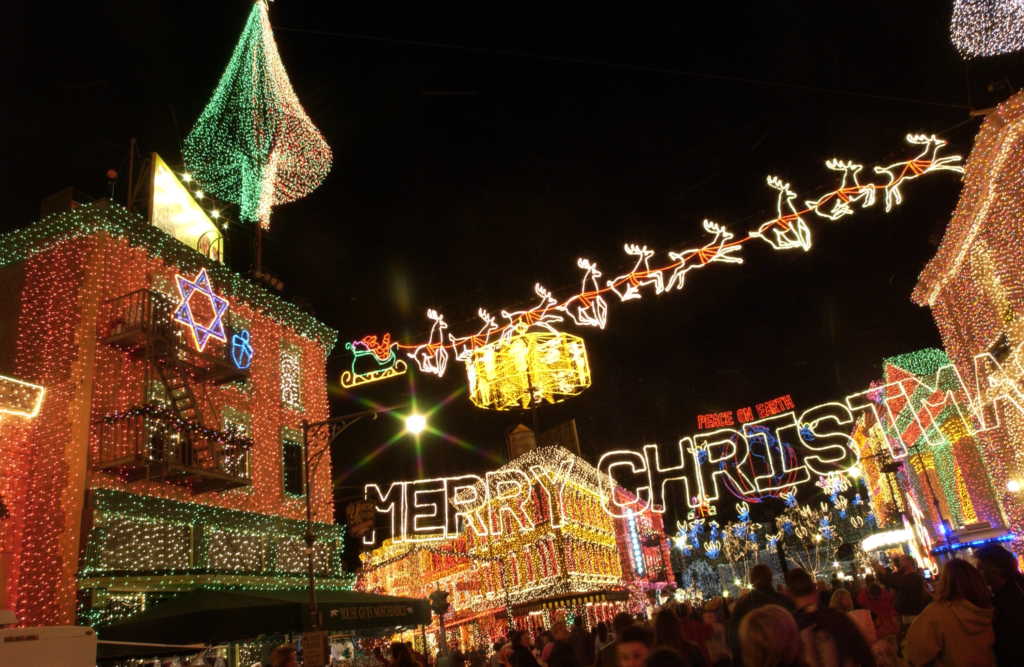 Osborne Family Spectacle of Dancing Lights